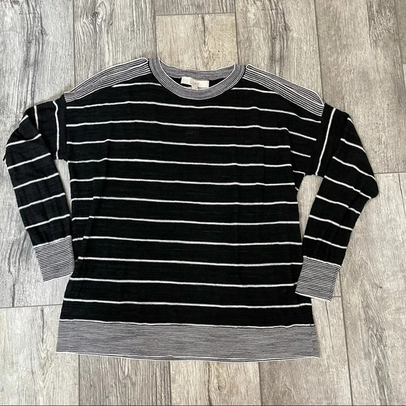 Loft cold shoulder sweater 11284 - Picture 2 of 9